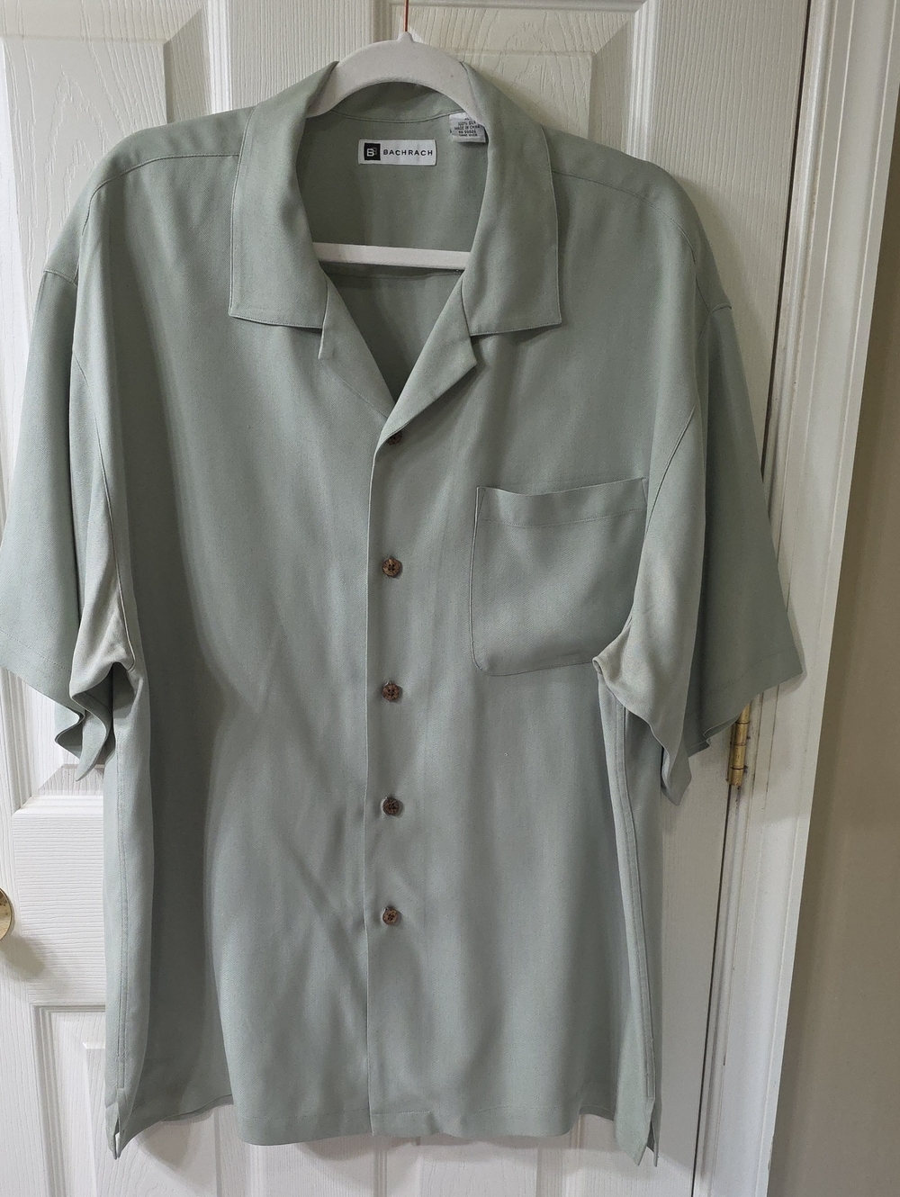 Bachrach Light Sage Green Short-Sleeve Button-Down Camp Shirt